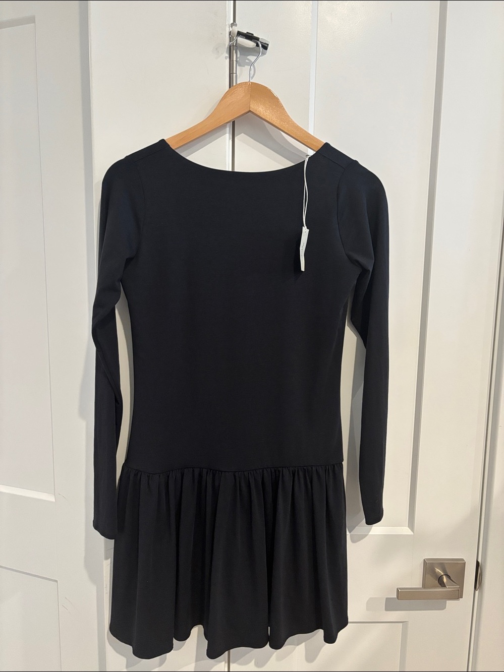 Abercrombie & Fitch Black Skort Long-Sleeve Drop Waist Dress. Size M - Picture 4 of 9